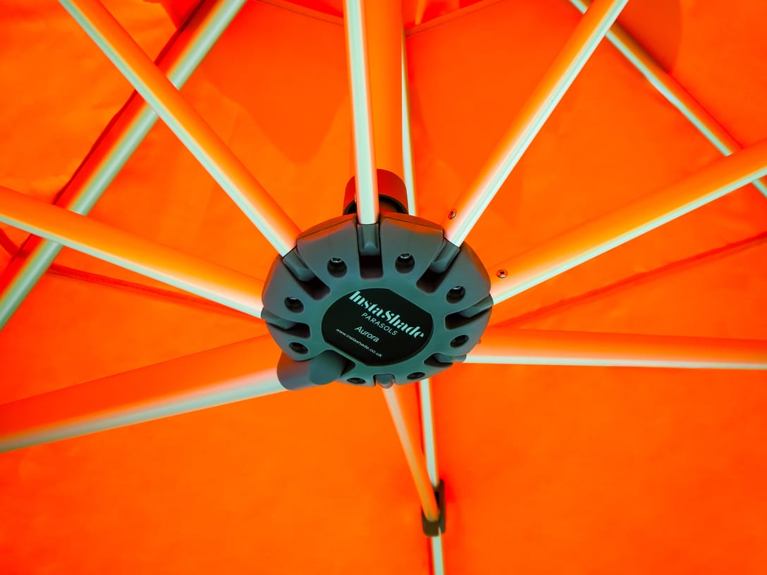 3.5m Octagonal Cantilever Parasol - Aurora