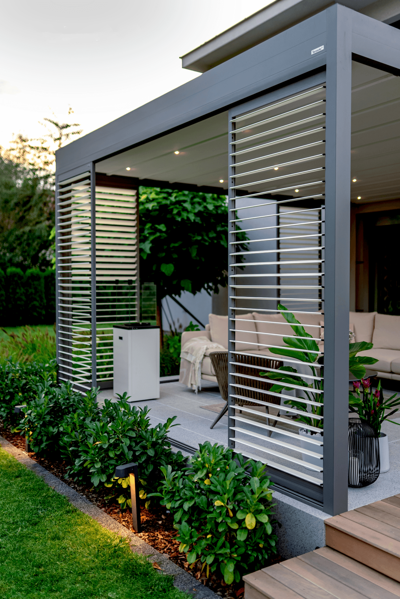 4m x 3m Rectangular Free Standing Cubic Retractable Roof Pergola