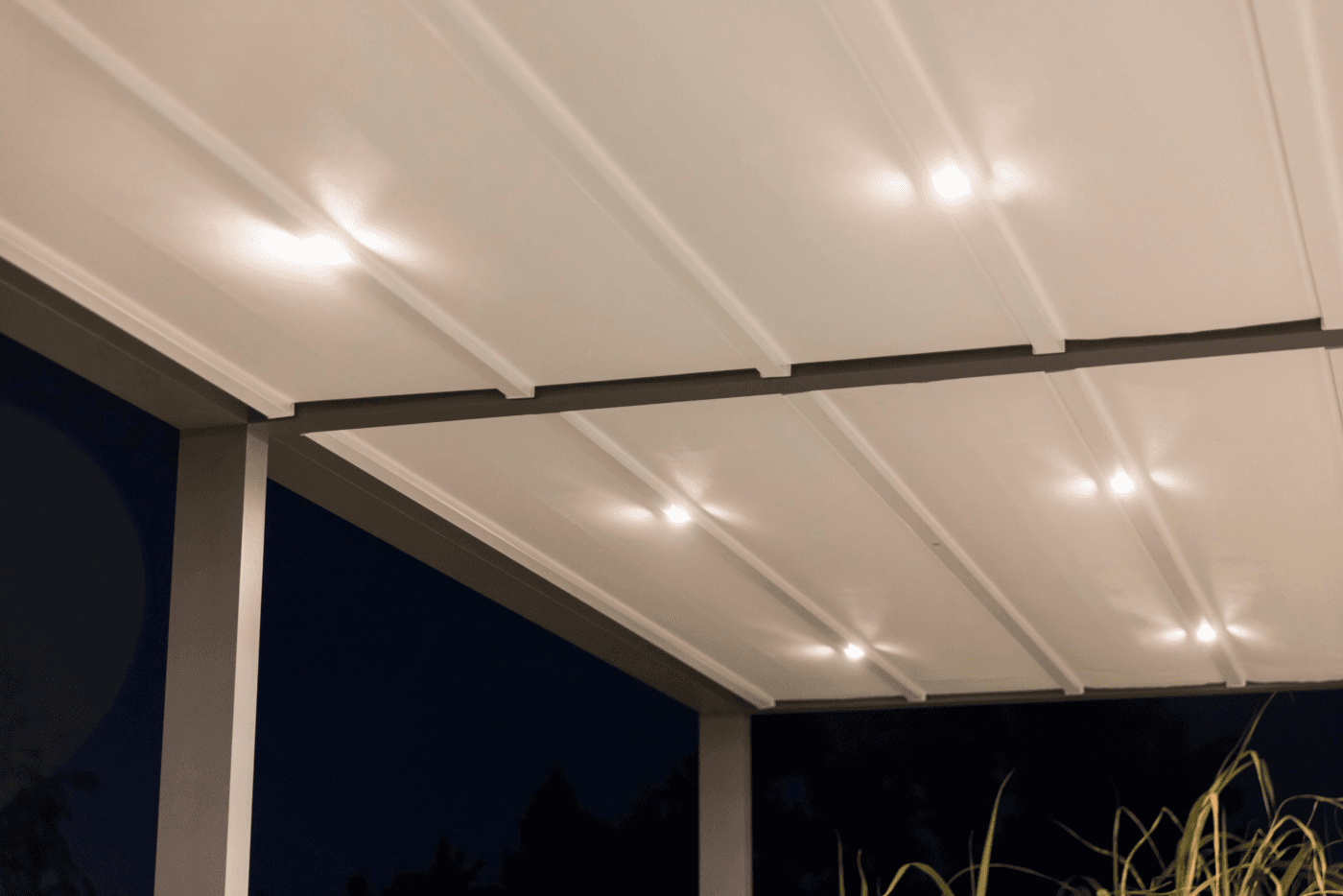 5m x 3m Rectangular Free Standing Cubic Retractable Roof Pergola