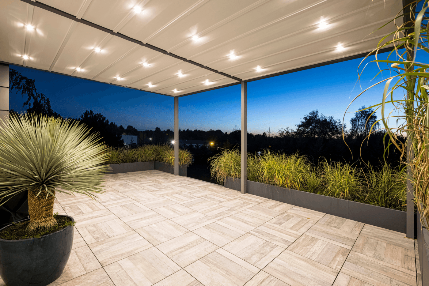 5m x 3m Rectangular Free Standing Cubic Retractable Roof Pergola