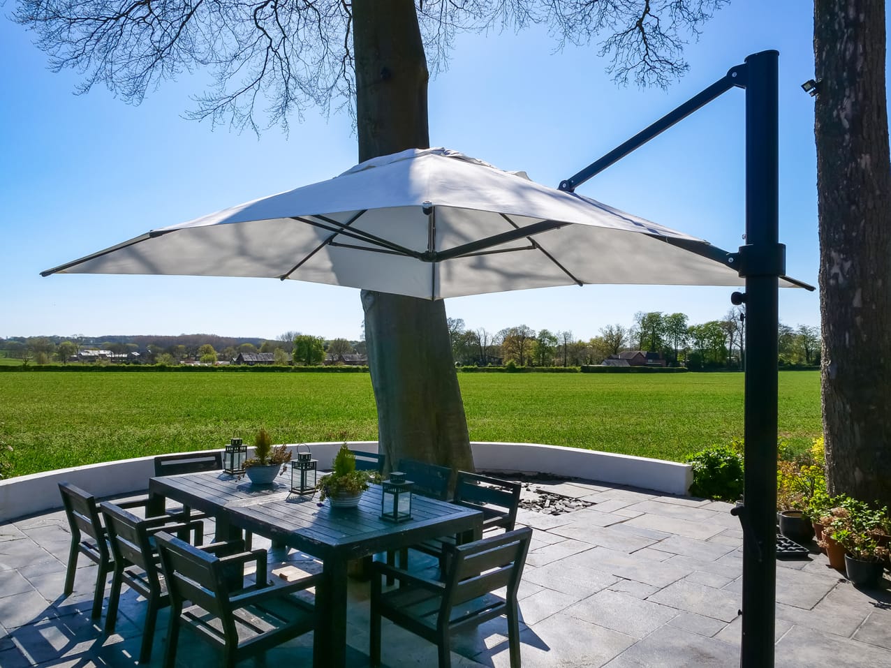 Eclipse-3.5m-Square-White-09 - Compressed 3.5m Square Cantilever Parasol - Eclipse