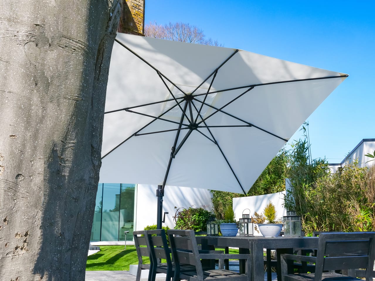 Eclipse-3.5m-Square-White-29 - Compressed 3.5m Square Cantilever Parasol - Eclipse