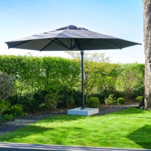 4m Octagonol Cantilever Parasol - Eclipse