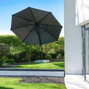 4m Octagonol Cantilever Parasol - Eclipse