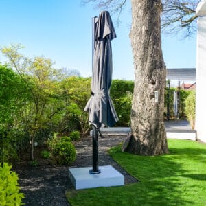 4m Octagonol Cantilever Parasol - Eclipse