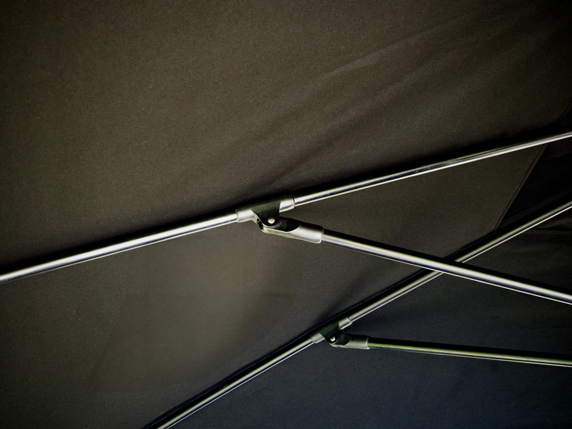 4m x 3m Rectangular Cantilever Parasol - Eclipse