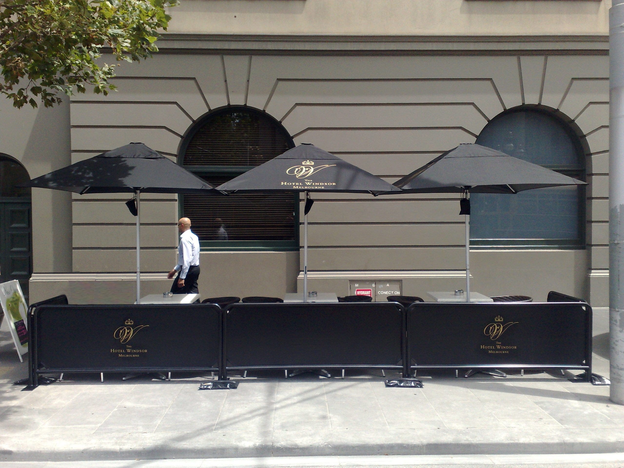 Hotel Windsor umbrells and barriers