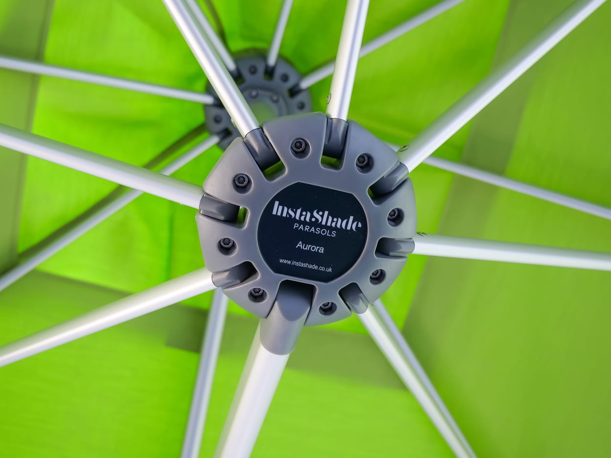2.5m Cantilever Parasol - Aurora