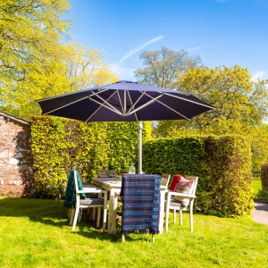3.5m Octagonal Cantilever Parasol - Aurora