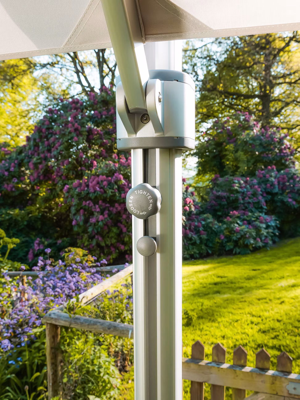 4m x 3m Rectangular Cantilever Parasol - Eclipse