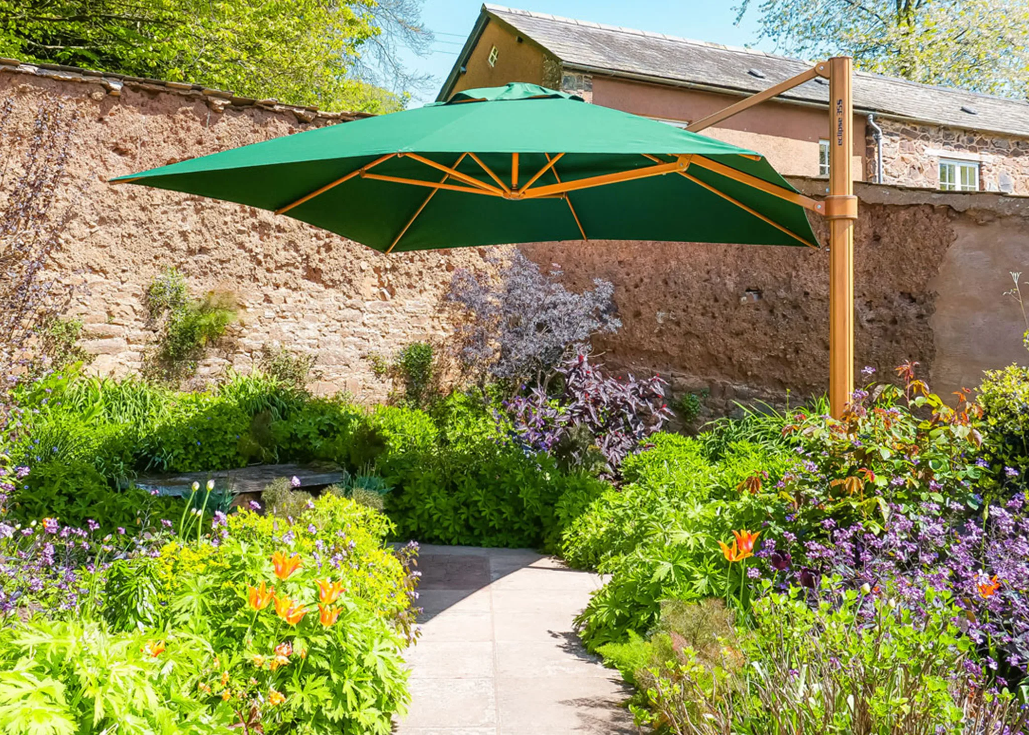 The Japanese Garden Trend Taking The UK By Storm 