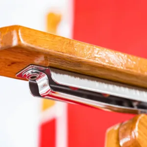 Oakwood-Deck-Chair-Close-Up-Of-Frame Oakwood Premium Deckchair